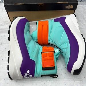 The North Face Men's Nuptse II Boots - Blue and Purple